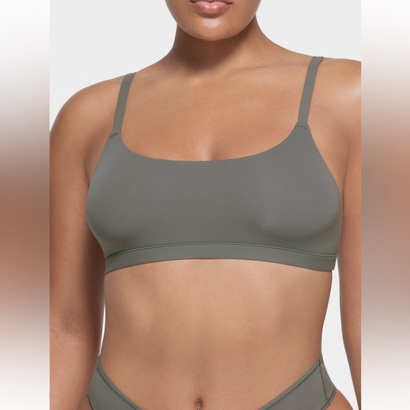 Skims‎ Fits Everybody Scoop Neck Bralette in size 3X NWOT gunmetal - Picture 1 of 5